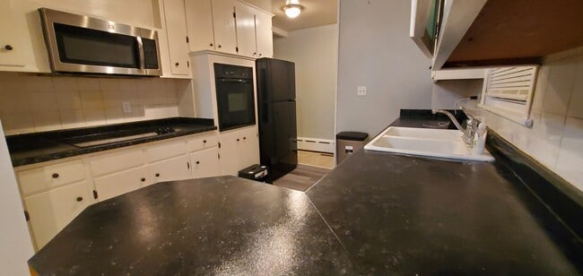 Building Photo - 425 97th Ave NW