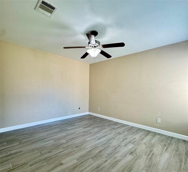 Building Photo - 10249 Colony Ct