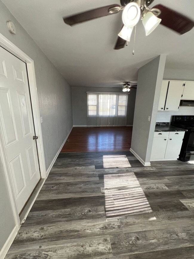 Building Photo - Spacious 3-Bedroom Home with Garage