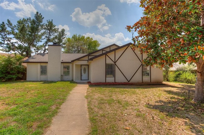 Building Photo - 3 Ridge Dr