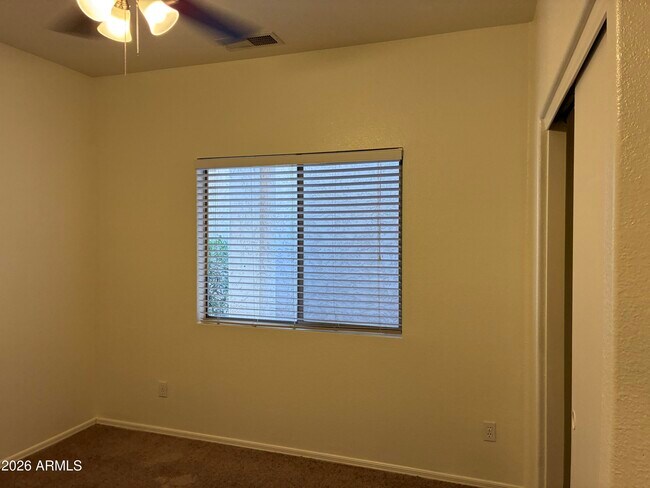 Building Photo - 1319 W Escuda Rd