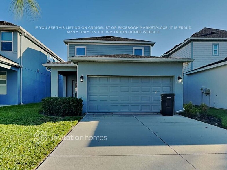 Building Photo - 14810 Caravan Ave