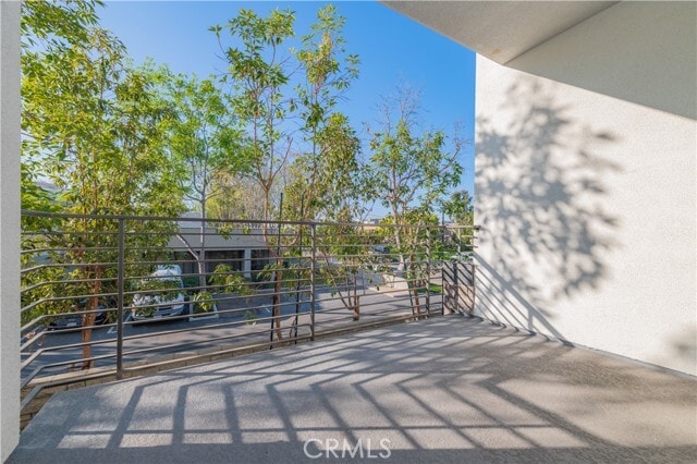 Building Photo - 103 Schick
