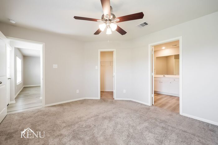 Building Photo - 25397 Cypress Bend Dr