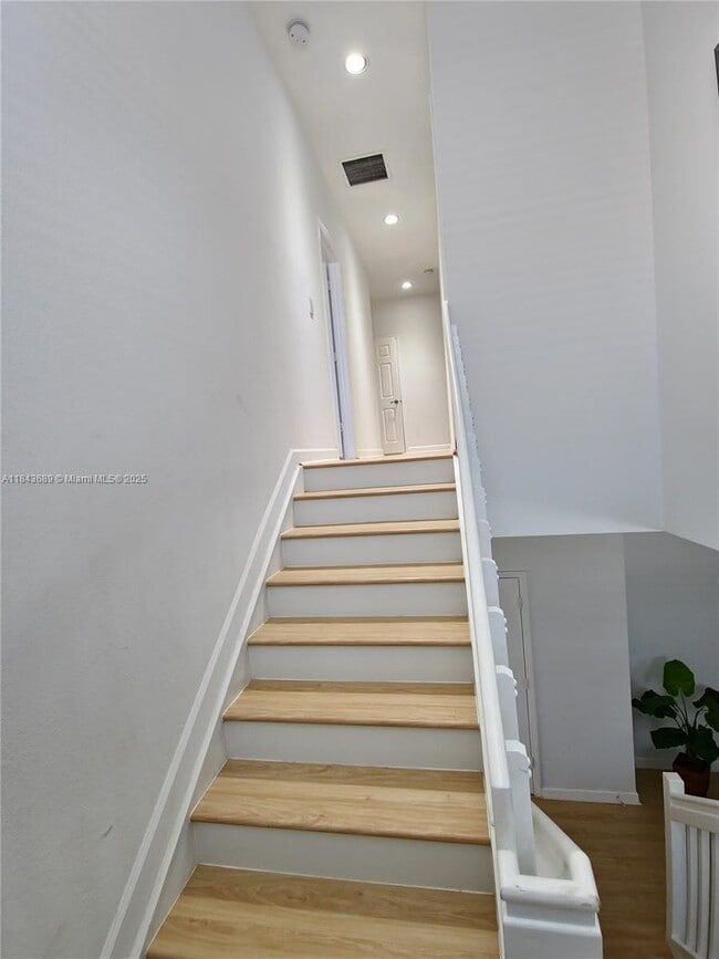 Building Photo - 11510 SW 238th Terrace
