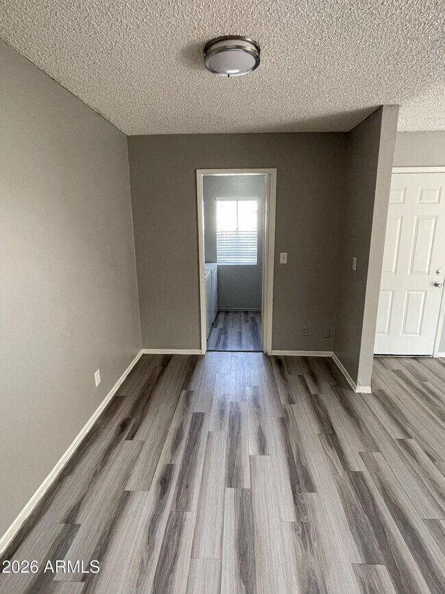 Building Photo - 6527 N 67th Ave