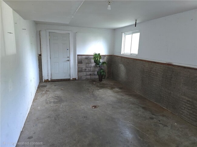 Building Photo - 55 Agar Ave