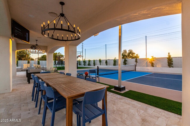 Building Photo - 2506 S 186th Dr