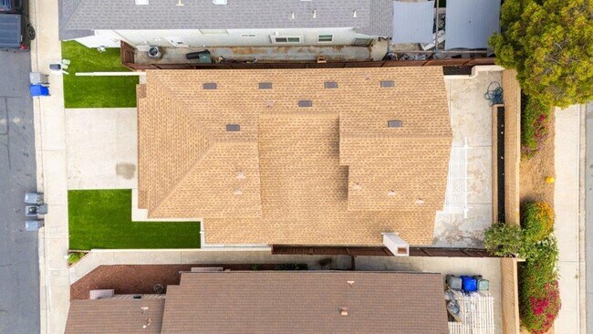 Building Photo - 2369 Ravenwood Dr