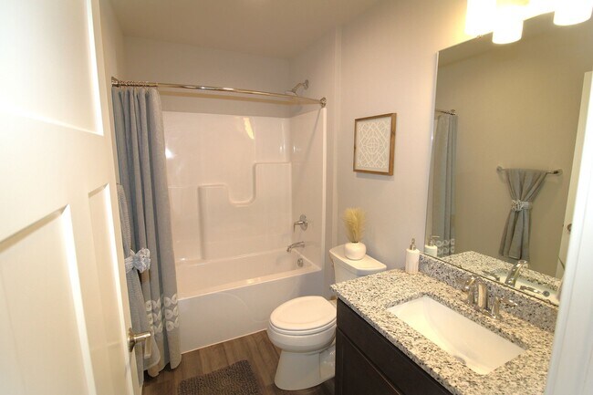 Building Photo - 4818 Suelo Rd