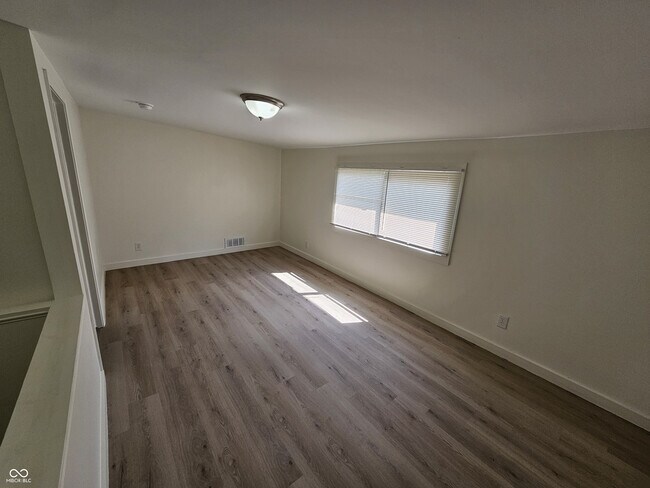 Building Photo - 835 Tecumseh St