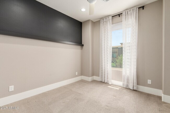 Building Photo - 7500 E Via De Luna Dr