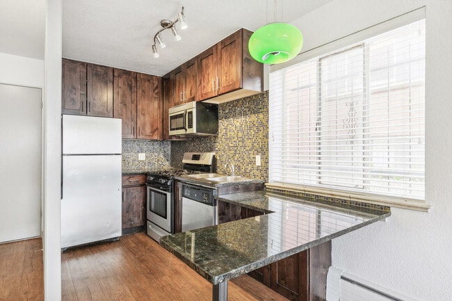 59 N Ogden St Denver CO 80218-large-006-018-untitled5-1500x1000-72dpi - Sublime
