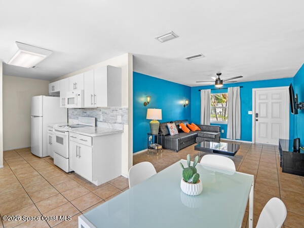Building Photo - 121 Franklyn Ave