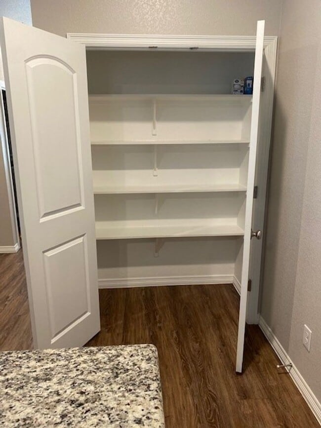 Building Photo - $200 OFF YOUR FIRST MONTH RENT MOVE IN SPECIAL