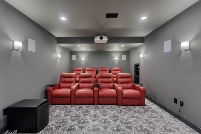 Building Photo - 12 Fieldflower Dr