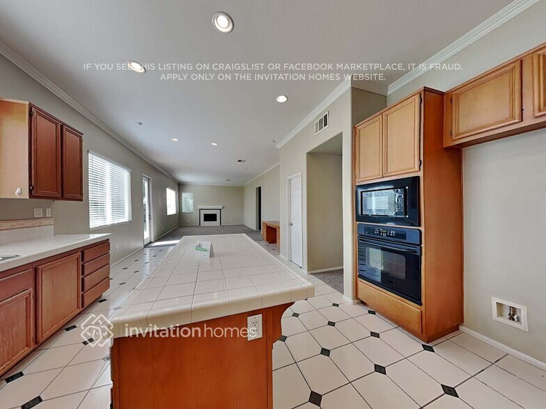 Building Photo - 11144 Arizona Ave