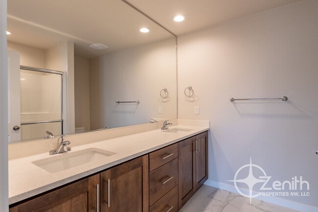 Building Photo - 8509 NE 134th Pl