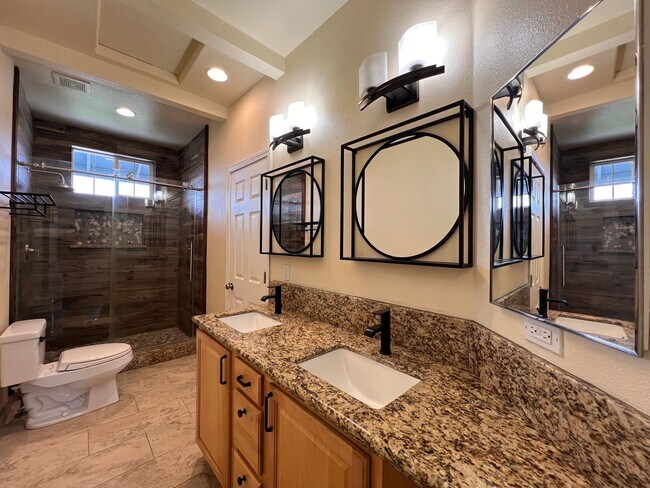 Building Photo - Large Beautiful Home off Toll Rd, South Reno