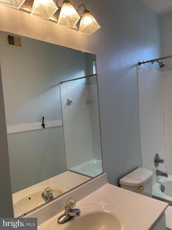 Building Photo - 14020 Willet Way