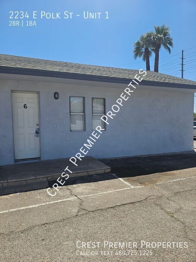 Building Photo - 2234 E Polk St