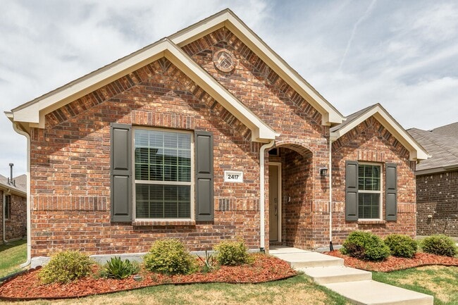 Building Photo - Great 4 Bdrm 2 Bath Home in Aubrey Tx