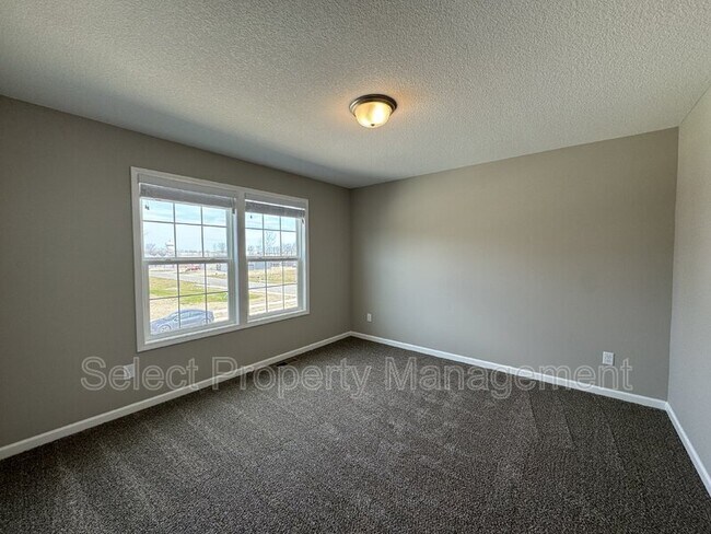 Building Photo - 8225 Catberry Trl