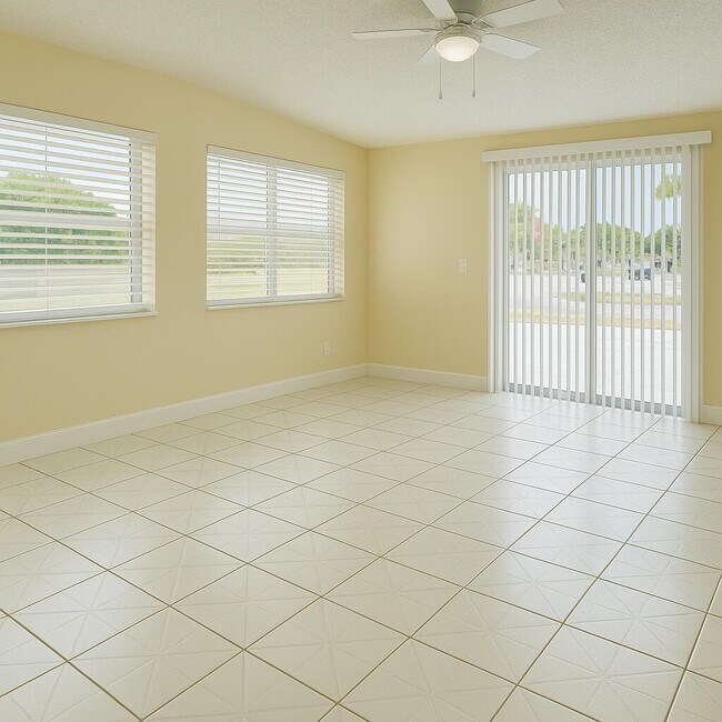 Building Photo - 747 Orchid Dr