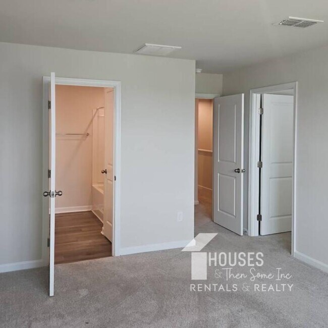 Building Photo - 1512 Purrington Ln
