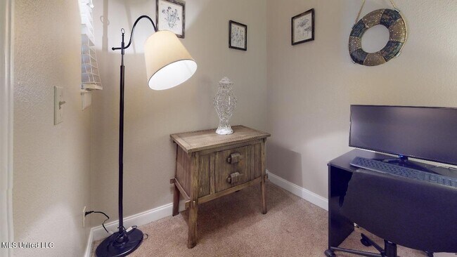 Building Photo - 2228 Beach Dr