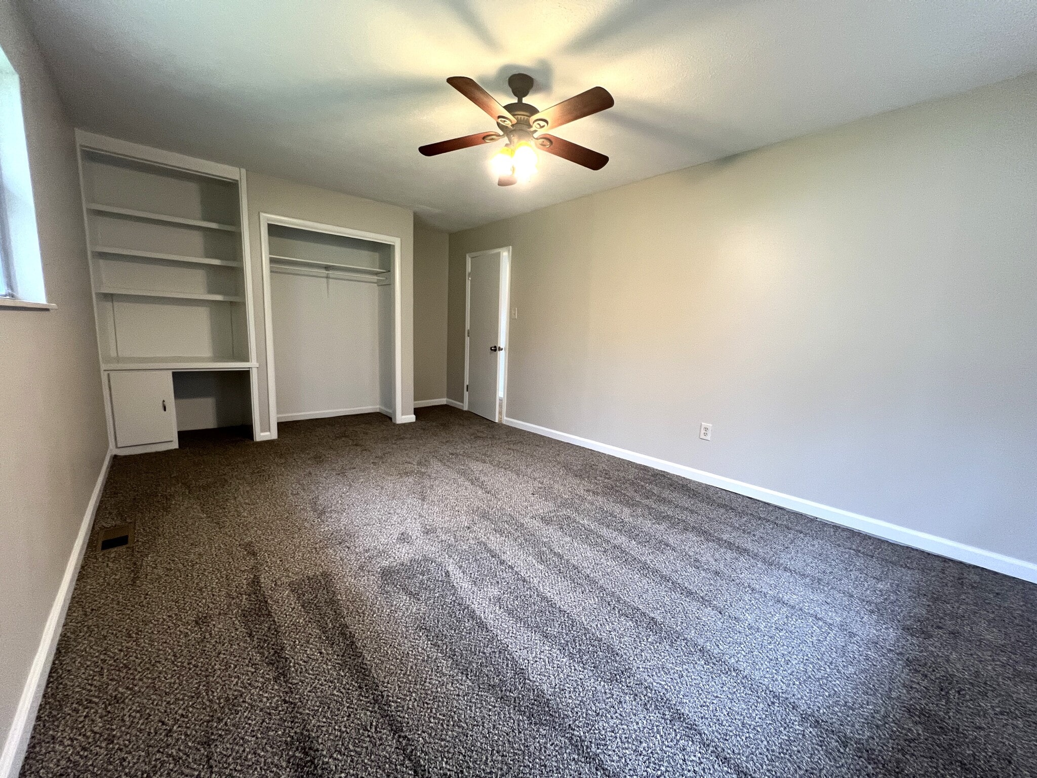 Building Photo - 424 Lemmon St