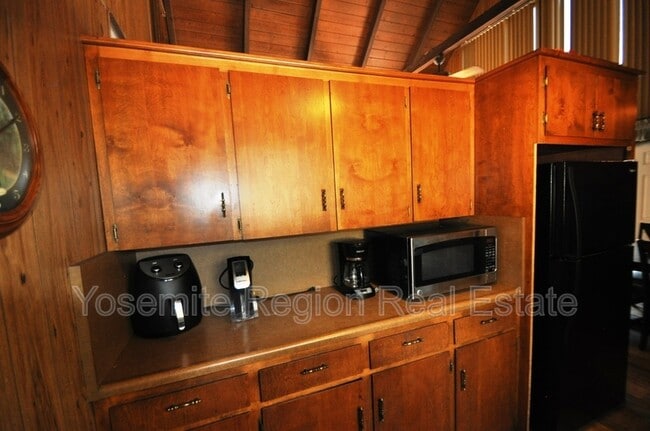 Building Photo - 20415 Pine Mountain Dr