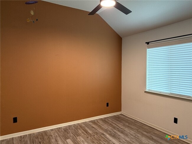 Building Photo - 5936 Alexandria Dr