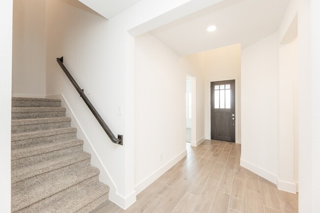 Building Photo - 7819 Cattail Shallows Ln