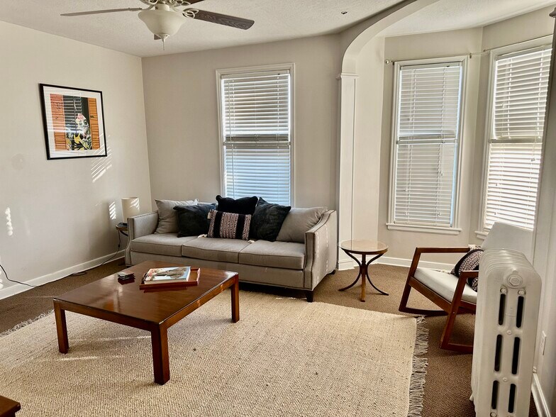 Building Photo - 3208 Logan Ave N