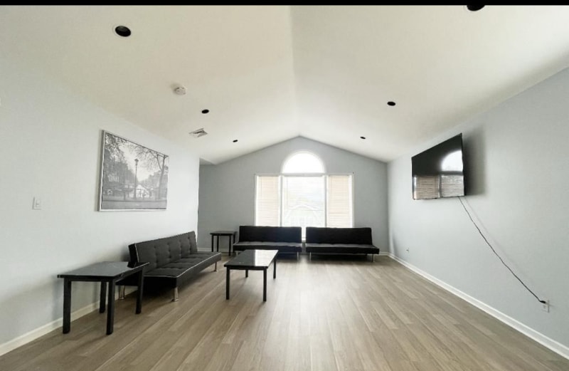 Building Photo - 301 72nd St
