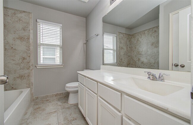 Building Photo - 24331 Kee Cresta Ct