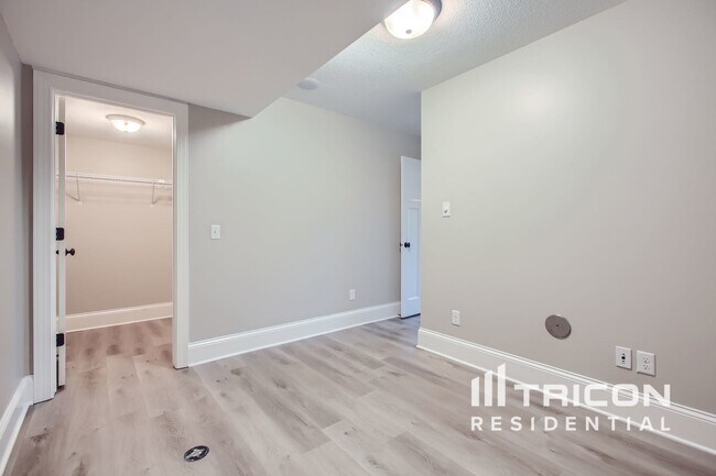 Building Photo - 19280 Castle Ct