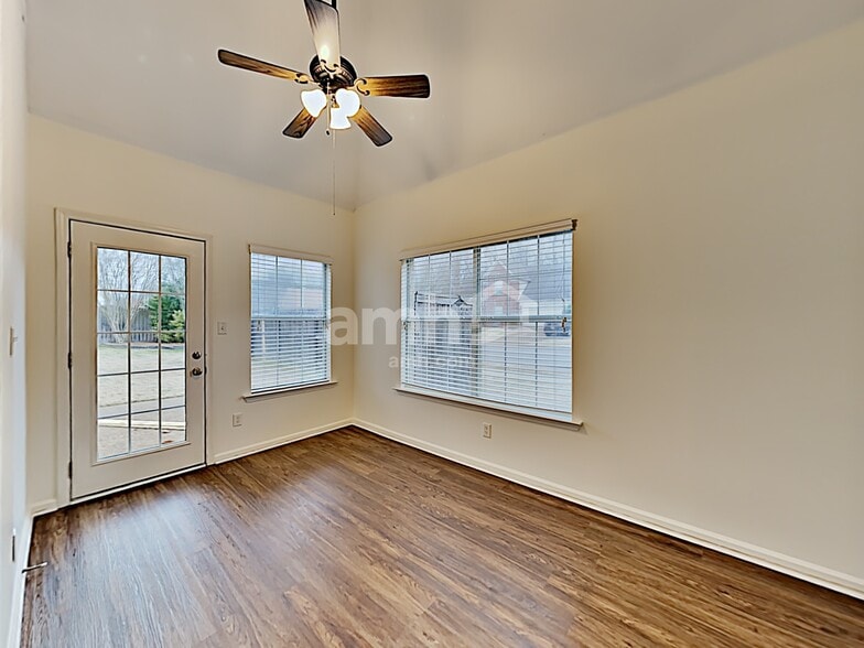 Building Photo - 11216 Arlington Trace Dr