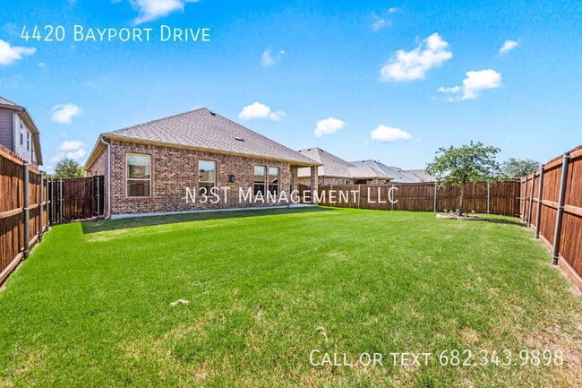 Building Photo - 4420 Bayport Dr