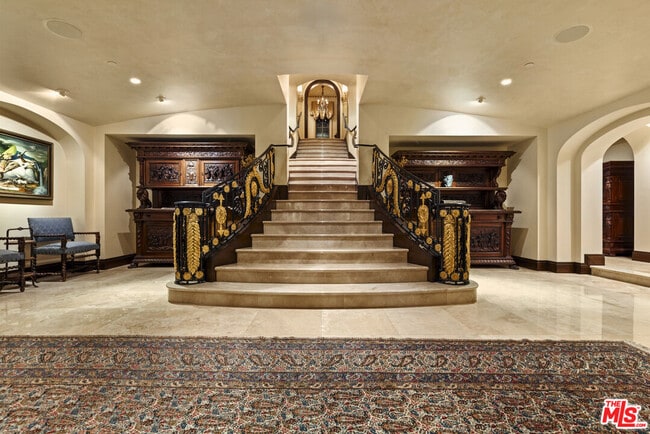 Building Photo - 28 Deep Sea