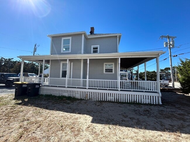 Building Photo - 18 Marshfield Ave
