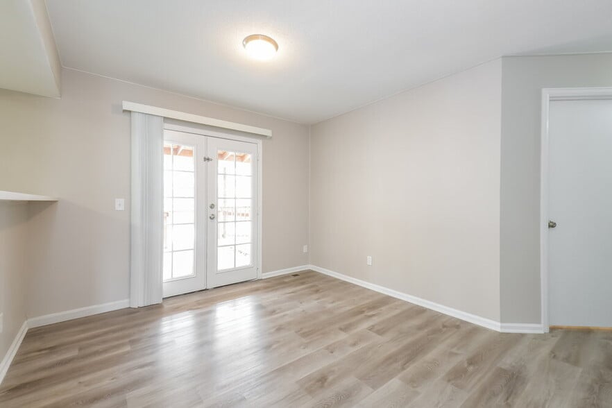 Building Photo - 4074 S Kirk Ct