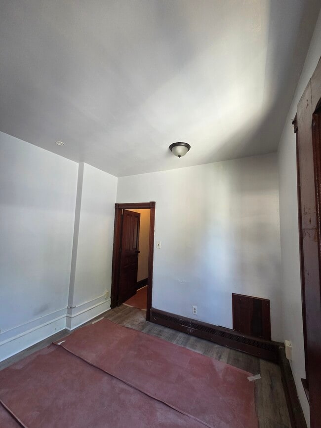 Building Photo - 405 South St