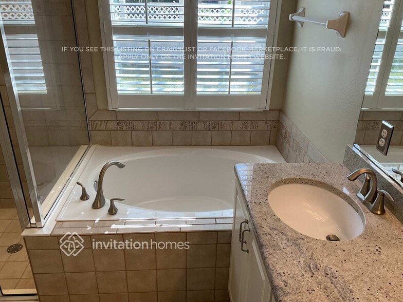 Building Photo - 236 Tadcaster Court