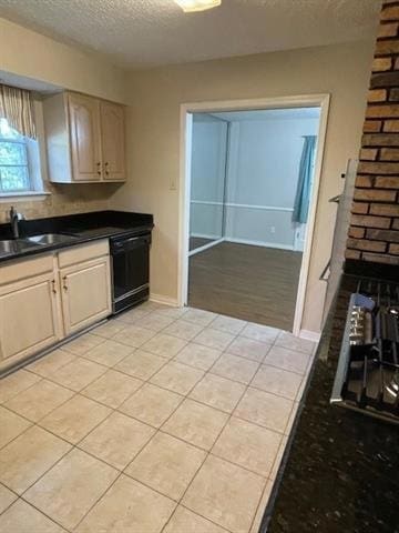 Building Photo - 1000 Rural St