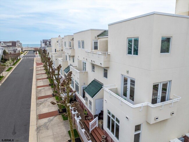 Building Photo - 7701 Atlantic Ave