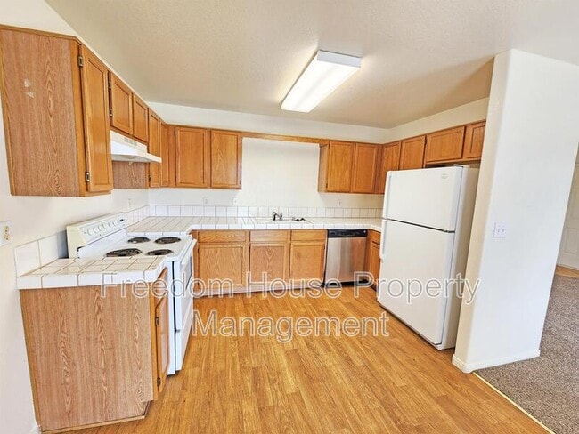 Building Photo - 561 Bourbon St