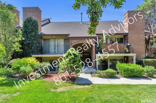 Building Photo - 8136 Cottonwood Hills Cir