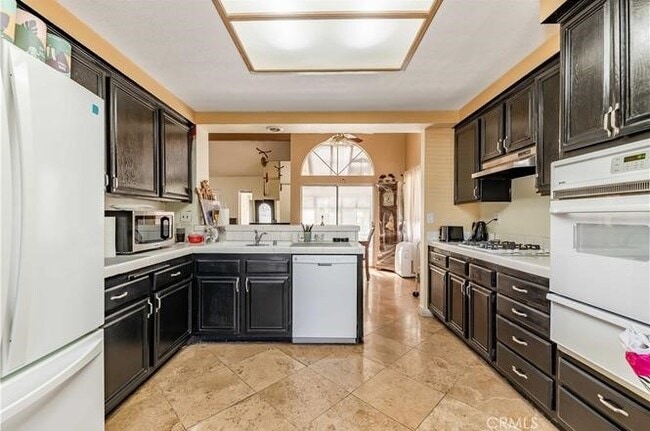 Building Photo - 40207 Mimulus Way